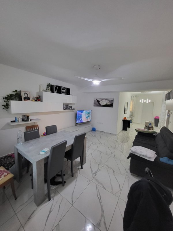 casa indipendente in vendita ad Edolo in zona Vico