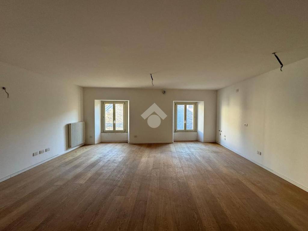 appartamento in vendita ad Edolo in zona Vico