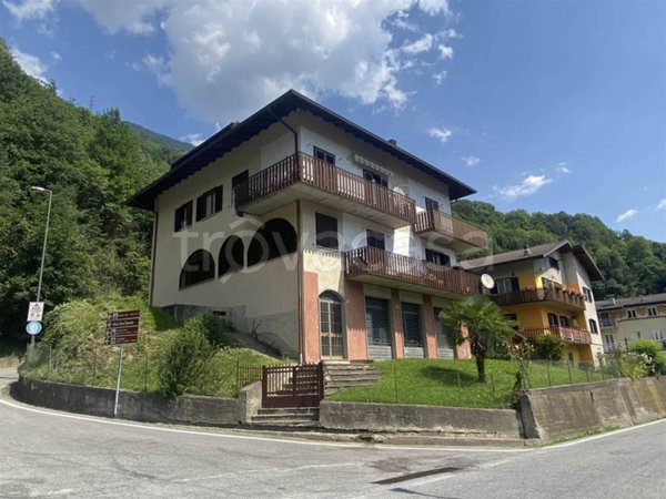 appartamento in vendita ad Edolo in zona Vico