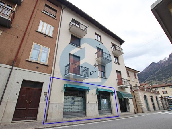 locale commerciale in vendita ad Edolo in zona Vico
