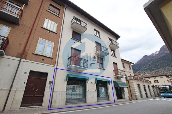 locale commerciale in vendita ad Edolo in zona Vico