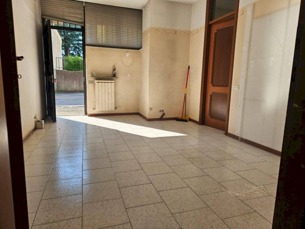 locale commerciale in vendita ad Edolo in zona Vico