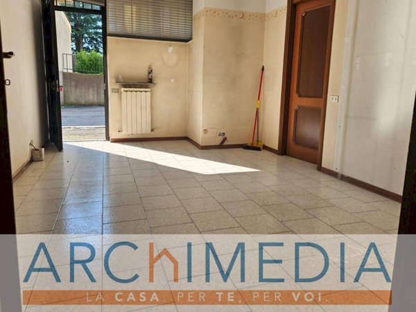 locale commerciale in vendita ad Edolo in zona Vico