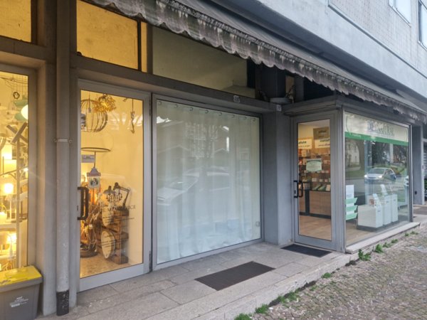 negozio in vendita ad Edolo in zona Vico