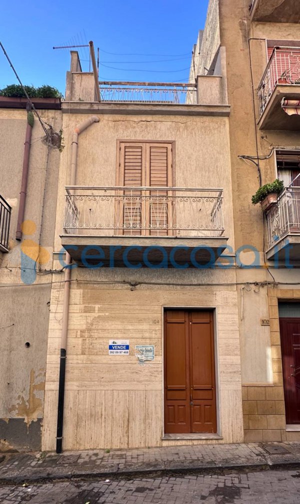casa indipendente in vendita ad Edolo in zona Vico