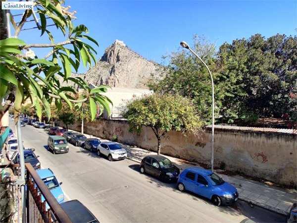 appartamento in vendita ad Edolo in zona Vico