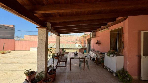 casa indipendente in vendita ad Edolo in zona Vico
