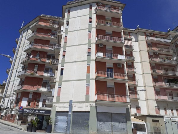 appartamento in vendita ad Edolo in zona Vico