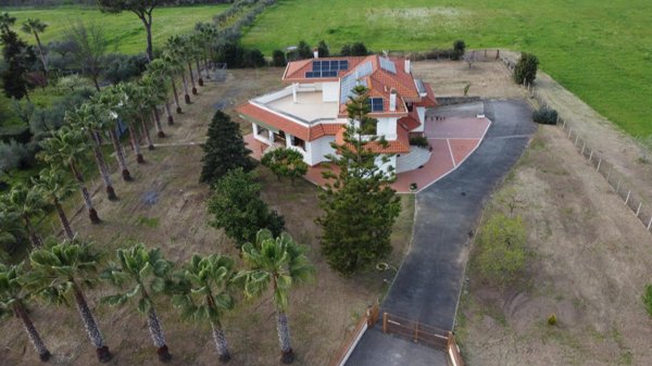 casa indipendente in vendita ad Edolo in zona Vico