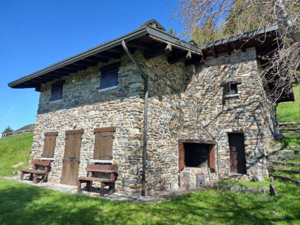 casa indipendente in vendita ad Edolo