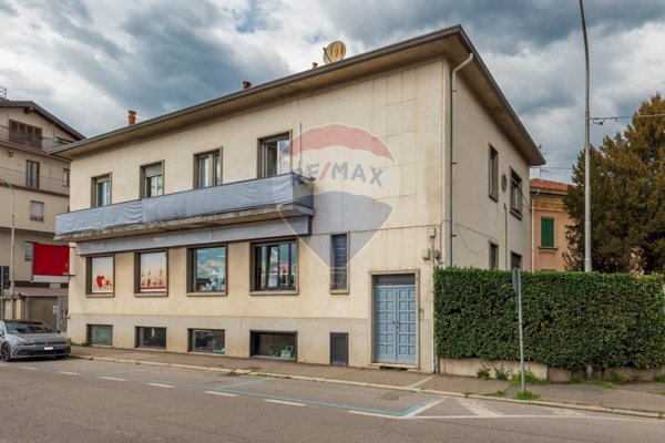 casa indipendente in vendita ad Edolo in zona Vico