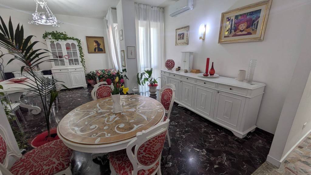 appartamento in vendita ad Edolo in zona Vico