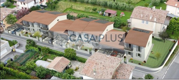 casa indipendente in vendita ad Edolo in zona Vico