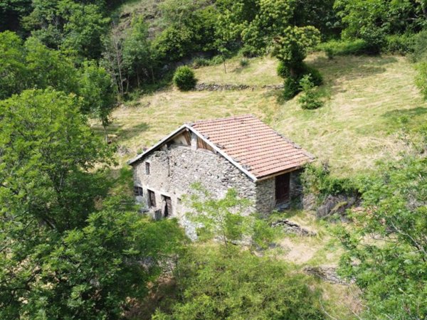 casa indipendente in vendita ad Edolo in zona Cortenedolo