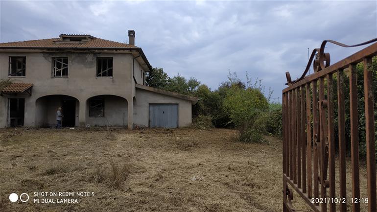casa indipendente in vendita ad Edolo in zona Vico