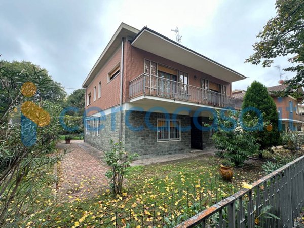 casa indipendente in vendita ad Edolo in zona Vico
