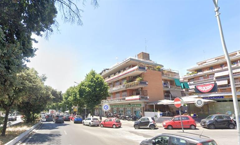 casa indipendente in vendita ad Edolo in zona Vico