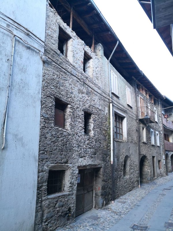 casale in vendita ad Edolo in zona Vico