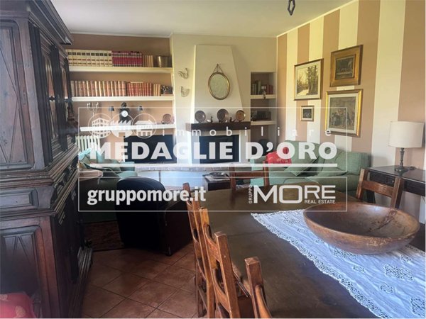 casa indipendente in vendita ad Edolo in zona Vico