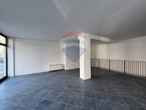 locale commerciale in vendita ad Edolo in zona Vico