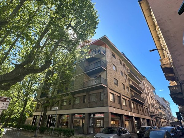 negozio in vendita ad Edolo in zona Vico