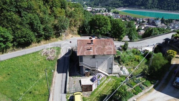 appartamento in vendita ad Edolo in zona Vico