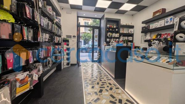 locale commerciale in vendita ad Edolo in zona Vico