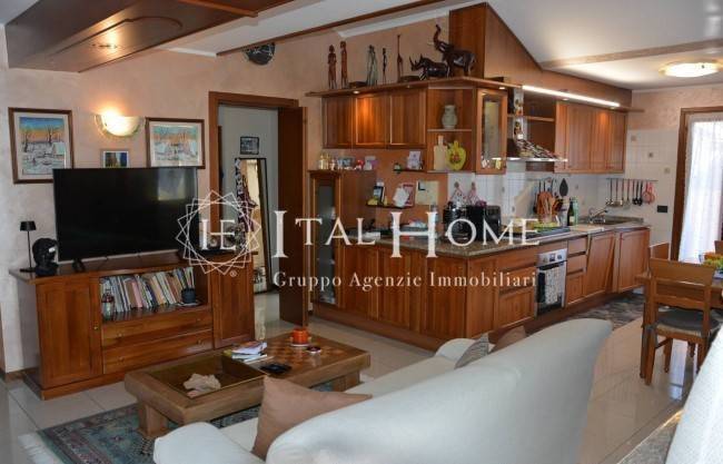 appartamento in vendita ad Edolo in zona Mù