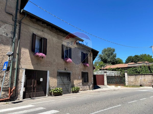 casa semindipendente in vendita ad Edolo in zona Vico