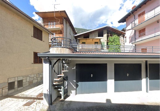 appartamento in vendita ad Edolo in zona Vico