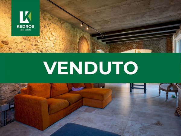 casa indipendente in vendita ad Edolo in zona Vico