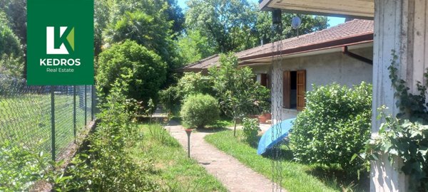 casa indipendente in vendita ad Edolo in zona Vico