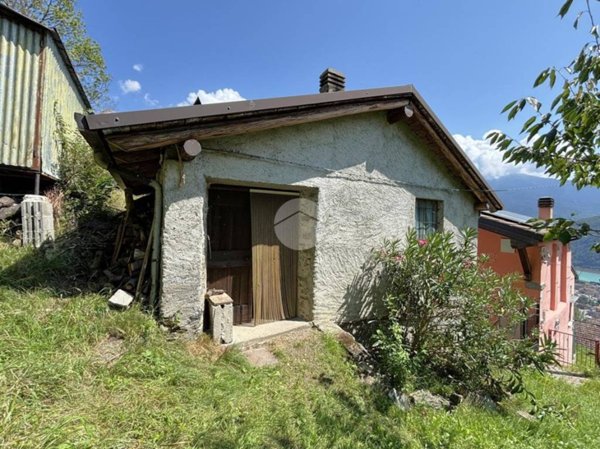 casa indipendente in vendita ad Edolo
