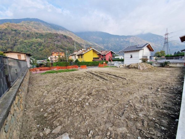 casa indipendente in vendita ad Edolo