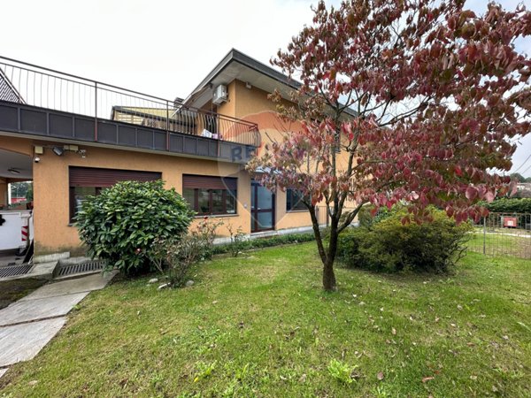 locale di sgombero in vendita ad Edolo in zona Vico