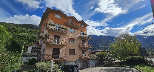 appartamento in vendita ad Edolo in zona Vico