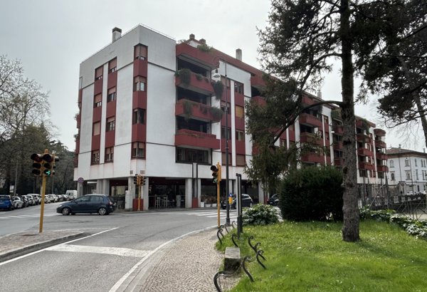 appartamento in vendita ad Edolo in zona Vico