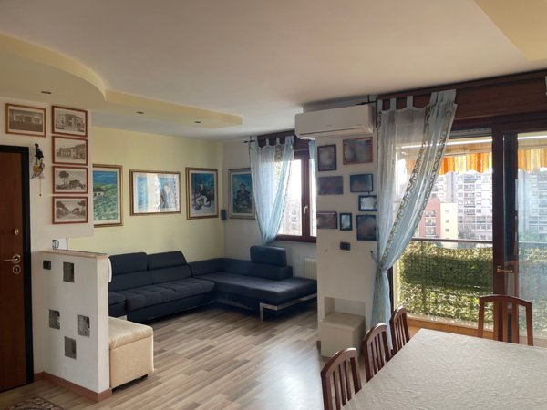 appartamento in vendita ad Edolo in zona Vico