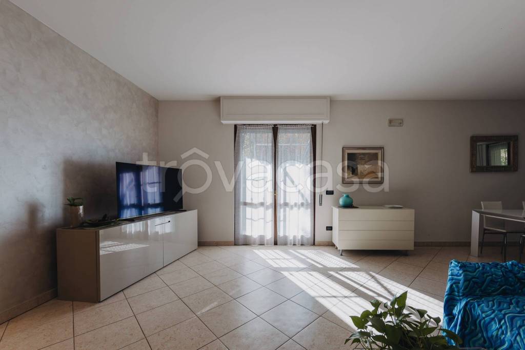 appartamento in vendita ad Edolo in zona Vico