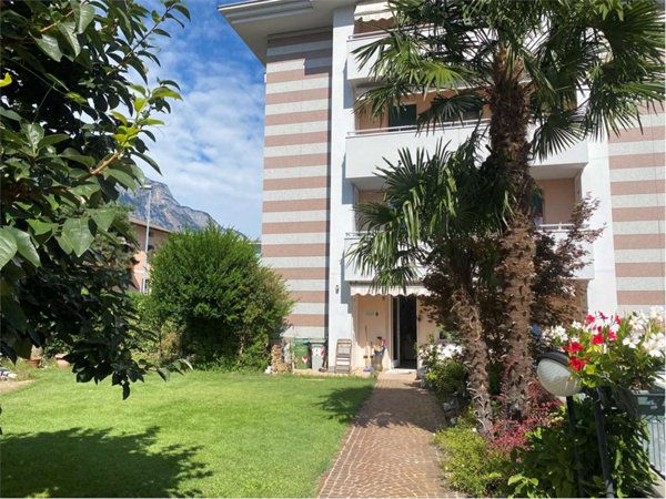 appartamento in vendita ad Edolo in zona Vico