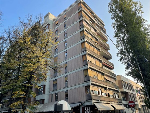 appartamento in vendita ad Edolo in zona Vico