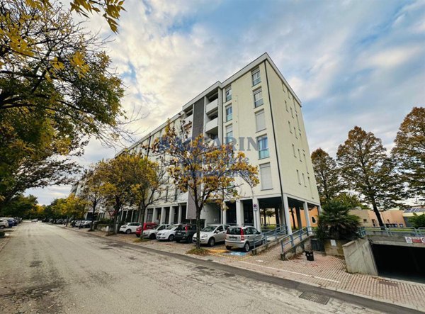 appartamento in vendita ad Edolo in zona Vico