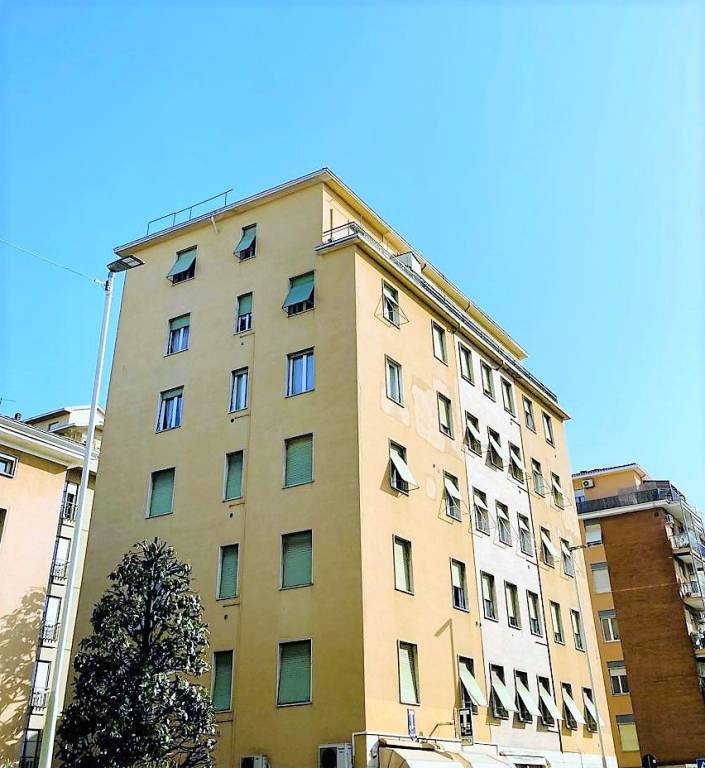 appartamento in vendita ad Edolo in zona Vico