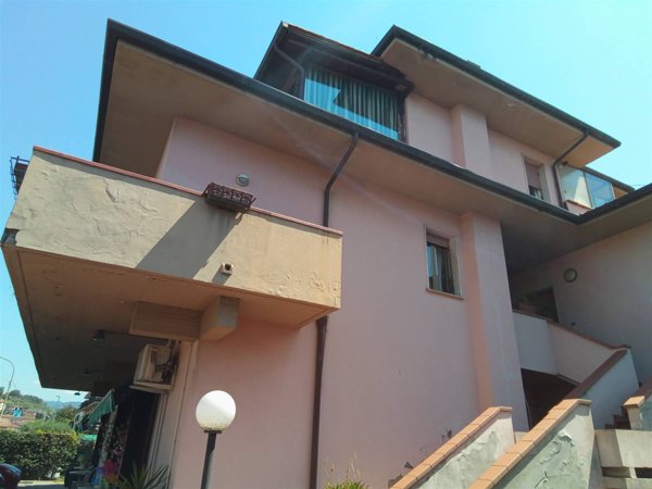 appartamento in vendita ad Edolo in zona Vico