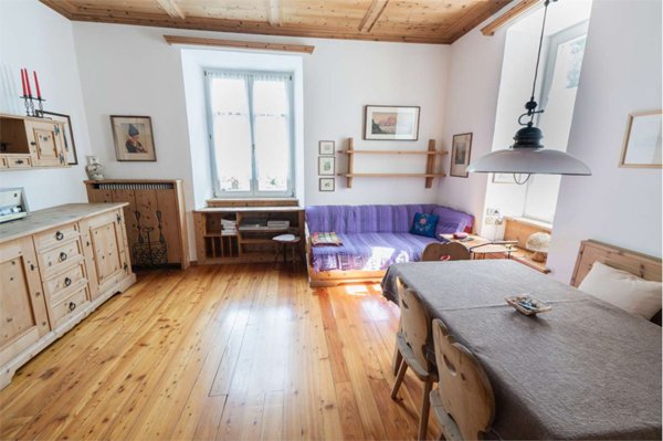 appartamento in vendita ad Edolo in zona Vico