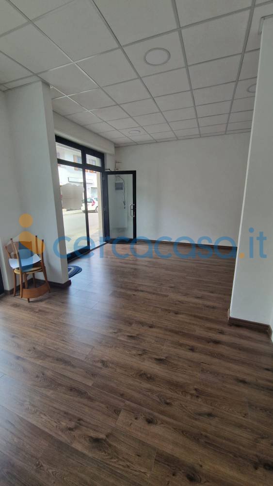 locale commerciale in vendita ad Edolo in zona Vico