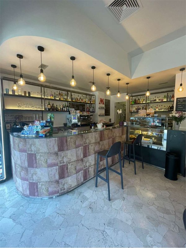 negozio in vendita ad Edolo in zona Vico