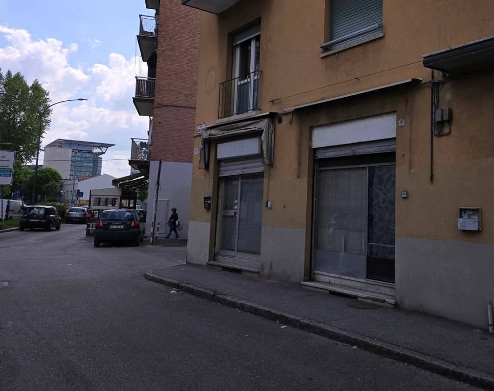 negozio in vendita ad Edolo in zona Vico