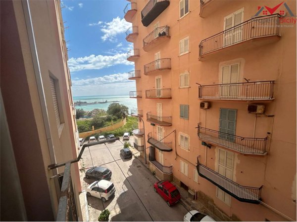 appartamento in vendita ad Edolo in zona Vico