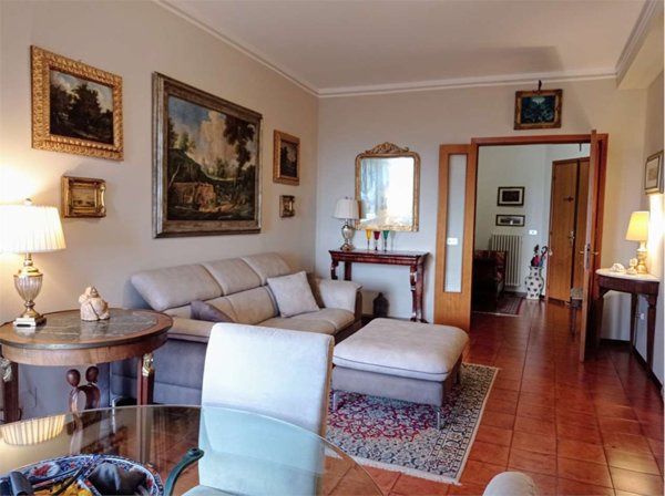 appartamento in vendita ad Edolo in zona Vico